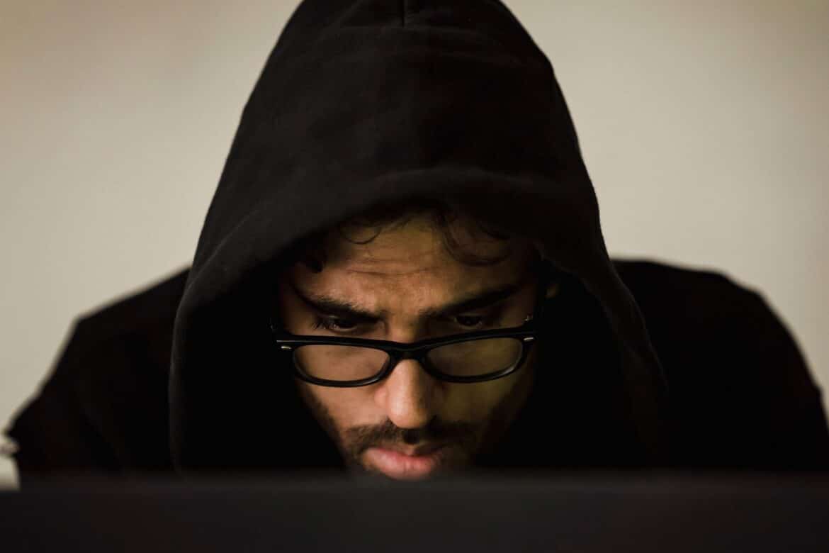17 Iranian Hackers Charged by US in Mabna Cyber Case